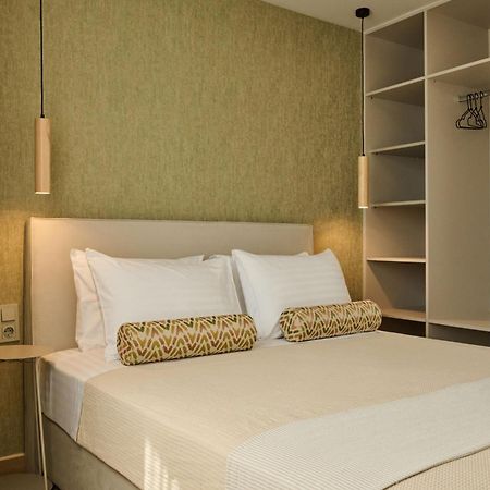 Acropolis Muses - Downtown Luxury Apartments アテネ エクステリア 写真