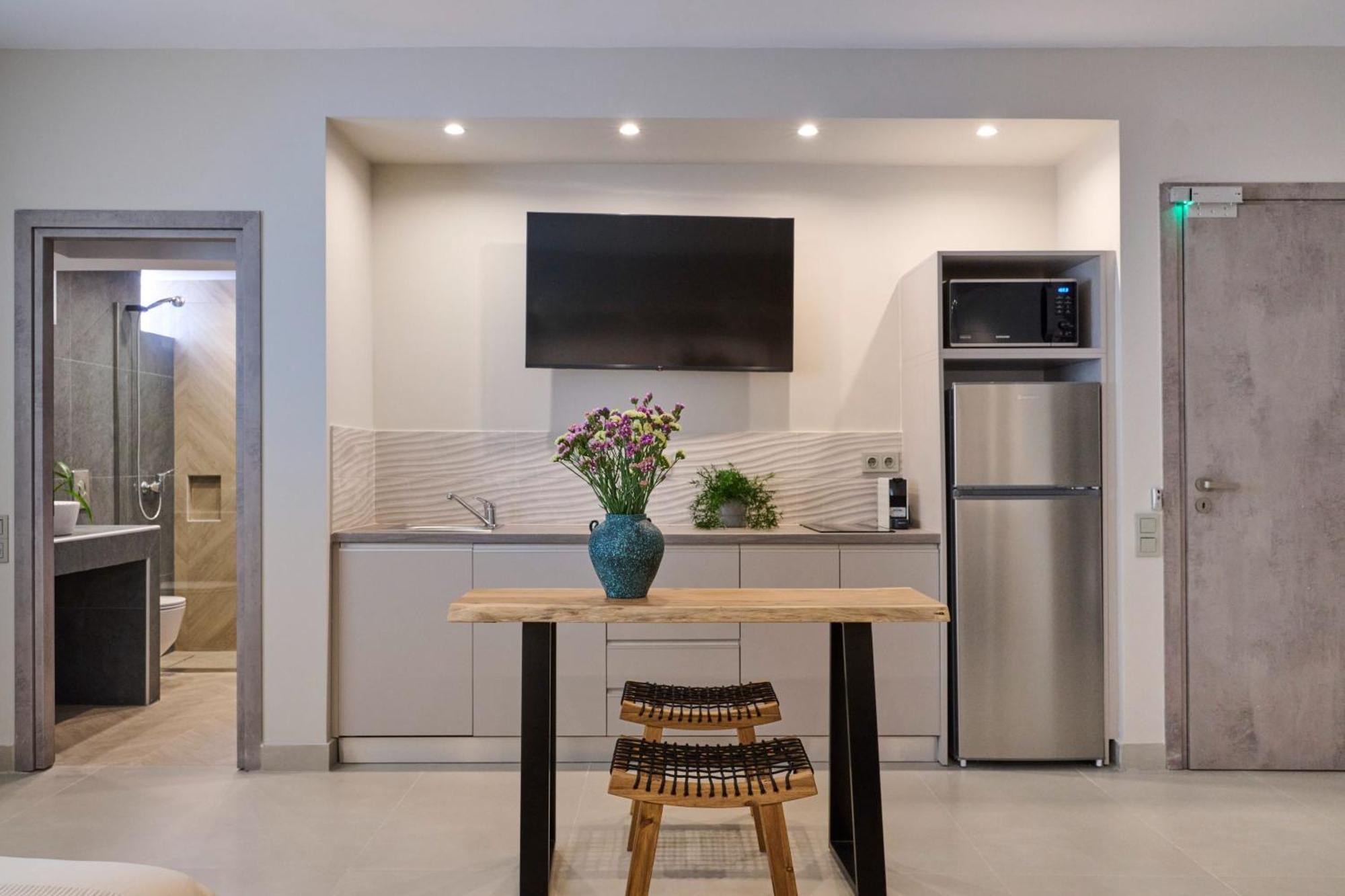 Acropolis Muses - Downtown Luxury Apartments アテネ エクステリア 写真