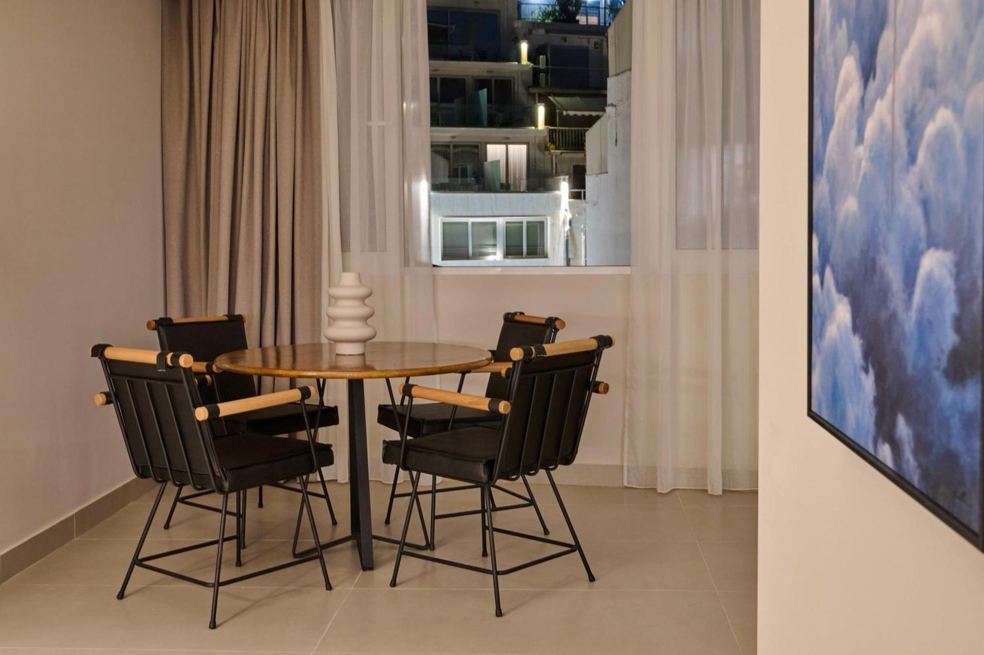 Acropolis Muses - Downtown Luxury Apartments アテネ エクステリア 写真