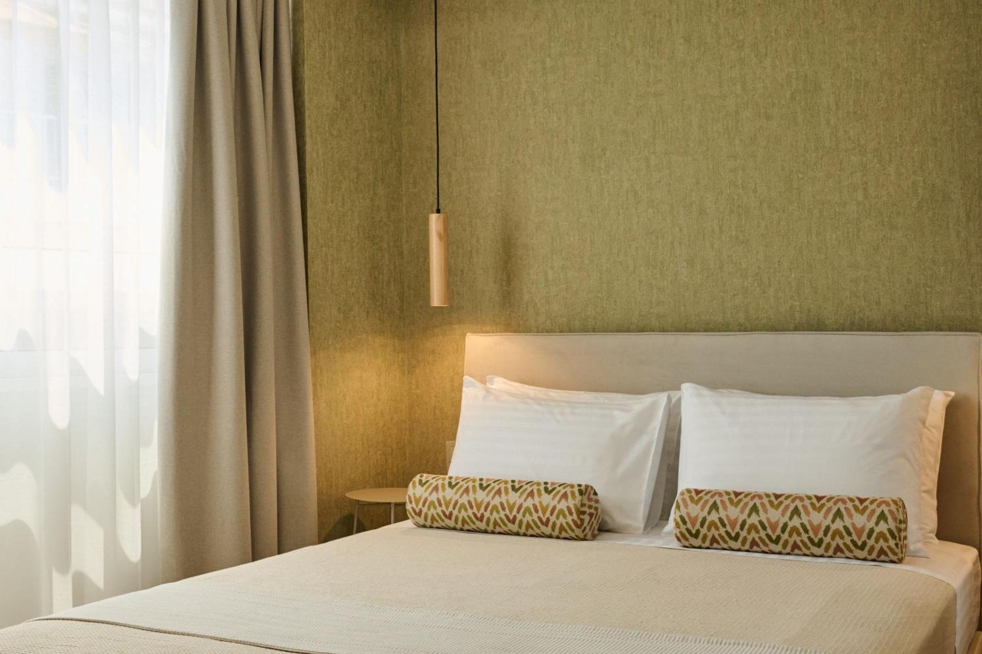Acropolis Muses - Downtown Luxury Apartments アテネ エクステリア 写真