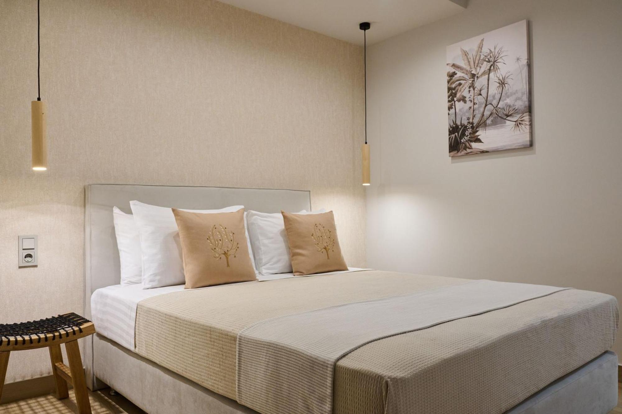 Acropolis Muses - Downtown Luxury Apartments アテネ エクステリア 写真